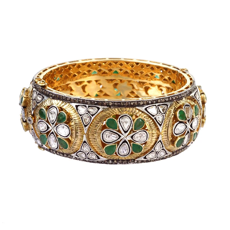 Simple Gold Bangles-Emerald and diamond maharaja bangle