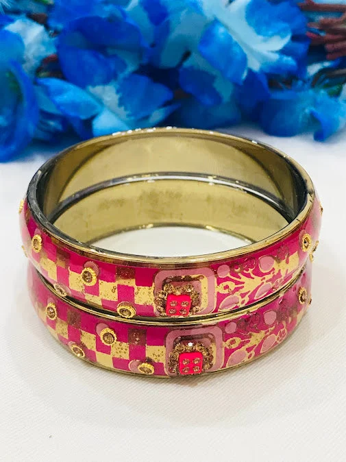 Adjustable Bangle Bracelets-Beautiful Rani Pink Color Checked Design Glass Bangles For Women