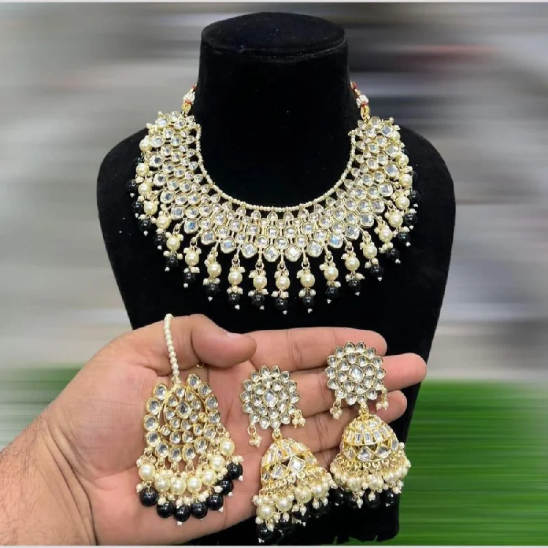 Classic Pendant Necklace-Hira Collections Gold Plated Kundan Stone And Pearls Choker Necklace Set