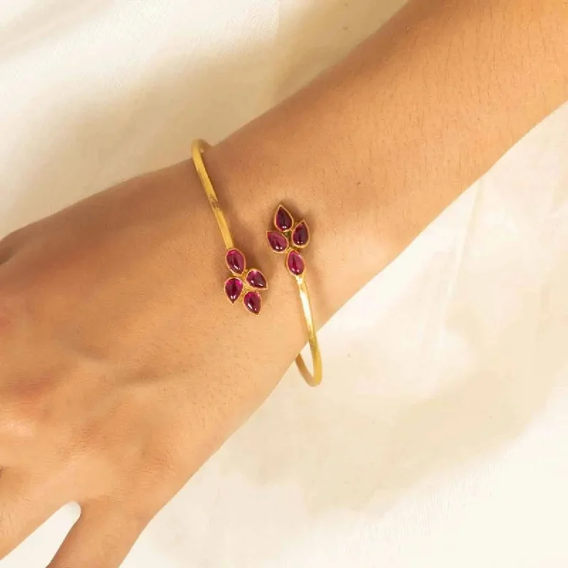 Elegant Silver Cuff Bangles-Silver Gold Plated Red Pota Bangle