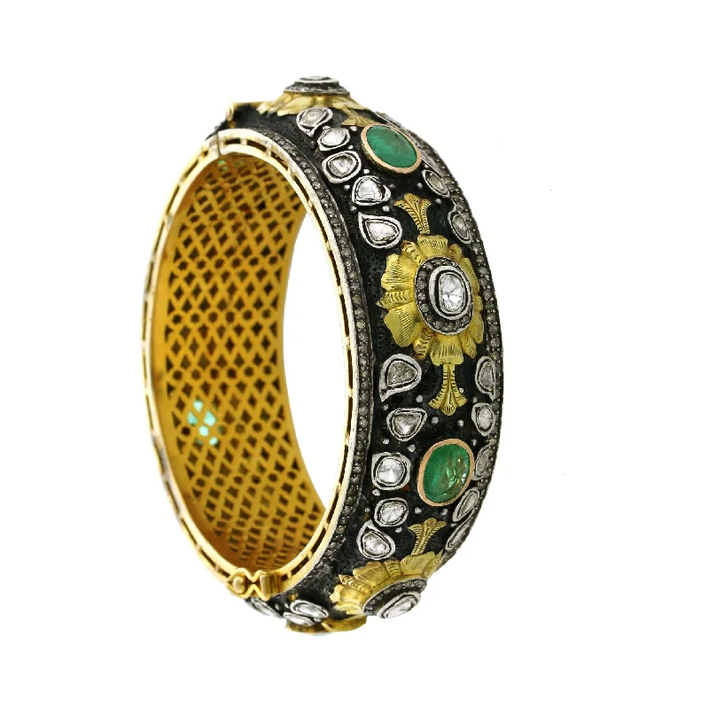 Designer Gold Bangles-Emerald diamond and hammered gold bangle