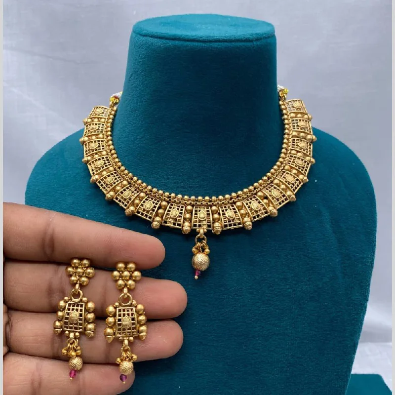 Handcrafted Pendant Necklace-Royal Kundan Jewellery Gold Plated Necklace Set