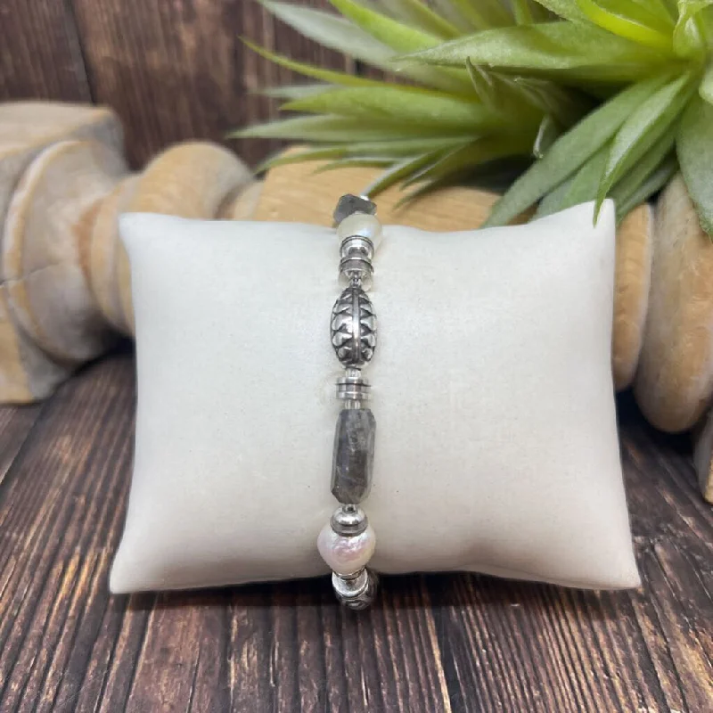 Simple Crystal Bracelets-Brighton Pearl and Metal Bracelet